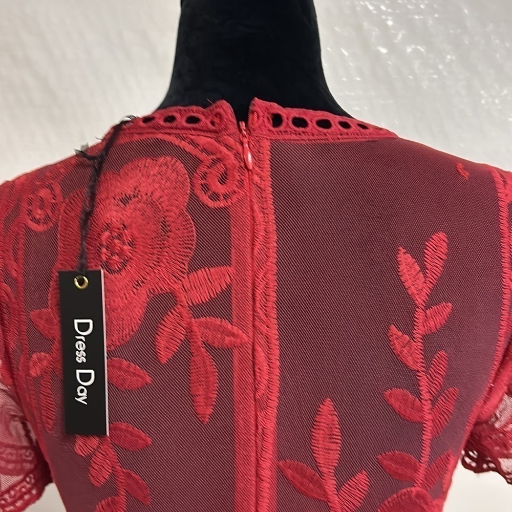 Lace dress with built in bodysuit - Picture 7 of 13